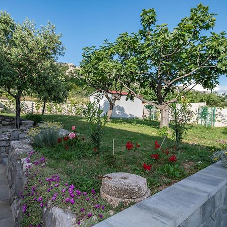 Villa Carmen Draga Bašćanska Buitenkant foto