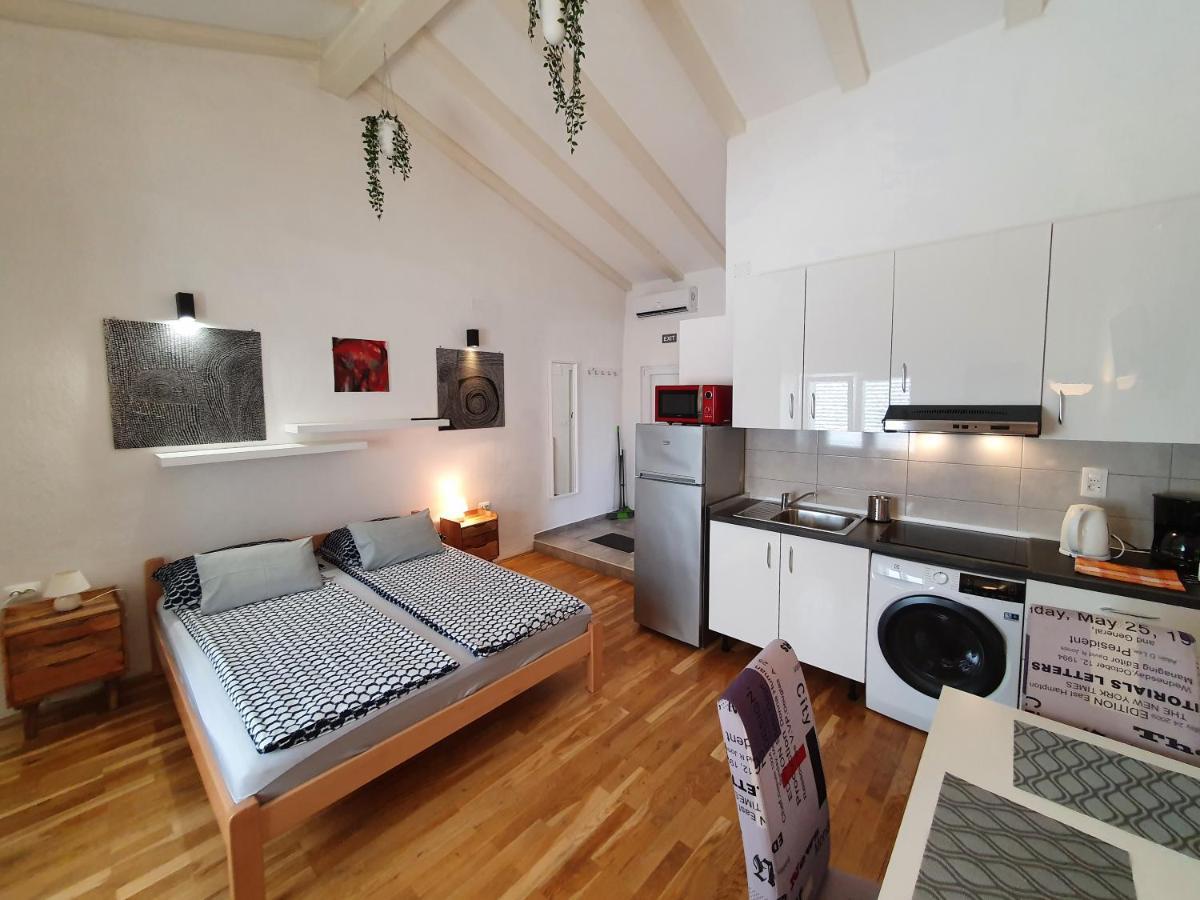 Villa Carmen Draga Bašćanska Buitenkant foto