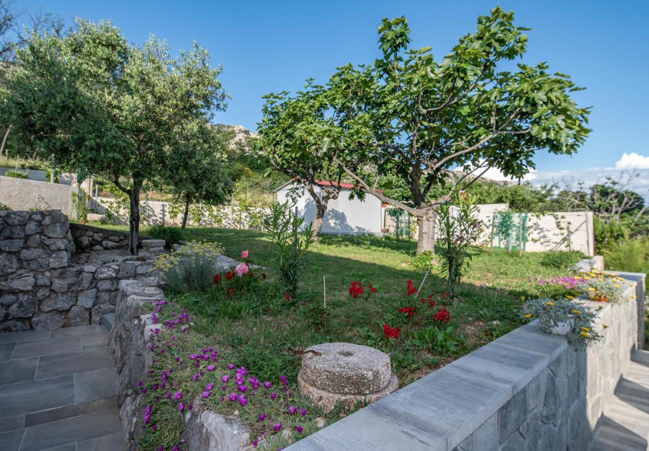 Villa Carmen Draga Bašćanska Buitenkant foto